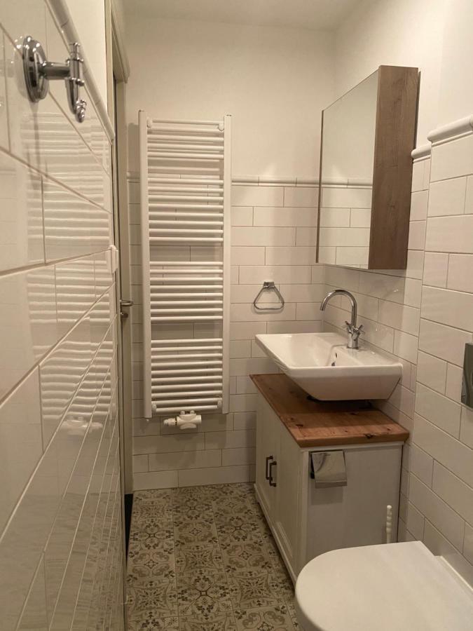 Apartment Basic Little House Scheveningen *